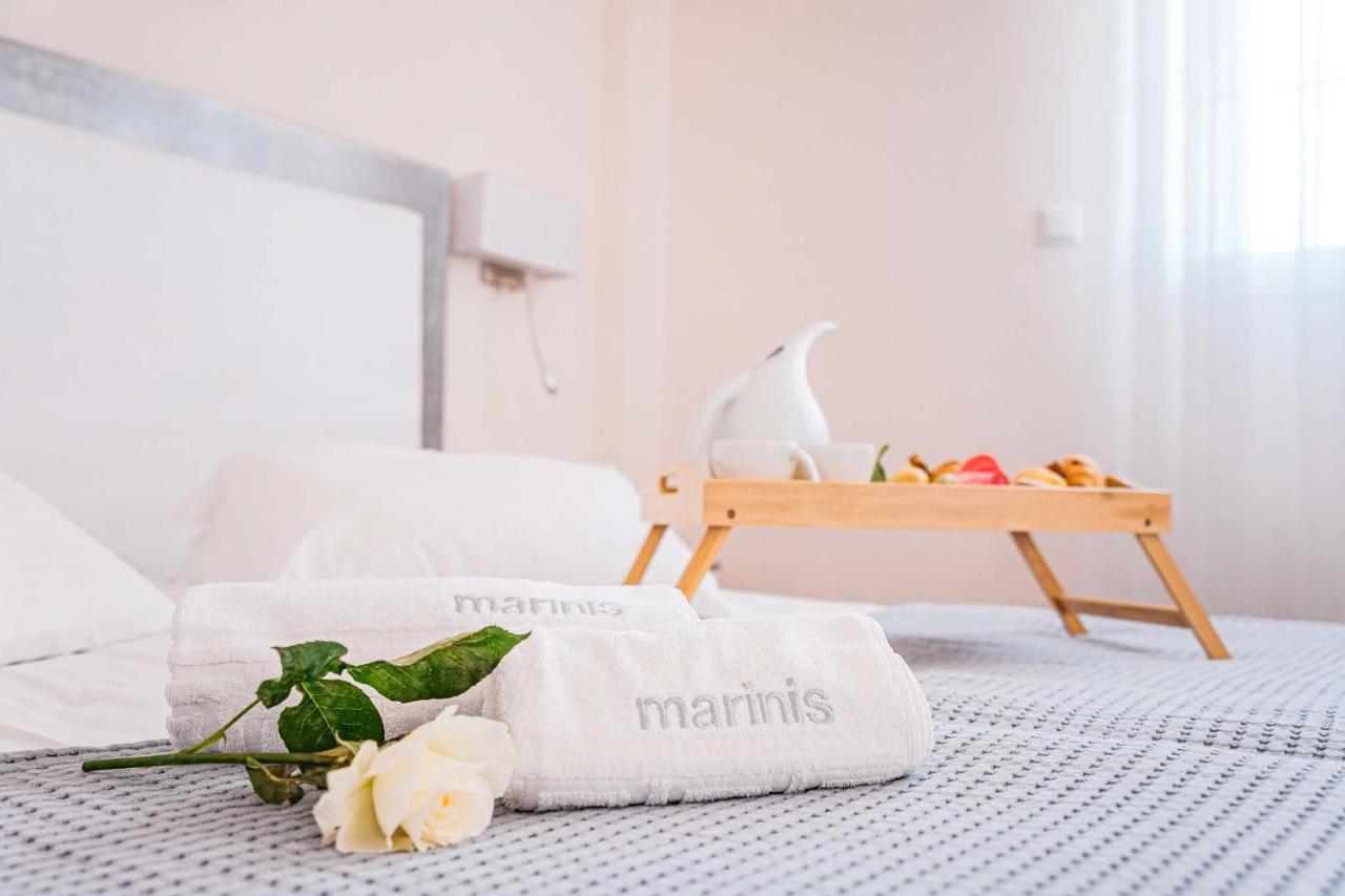 Marinis Boutique Rooms Nea Iraklitsa Buitenkant foto