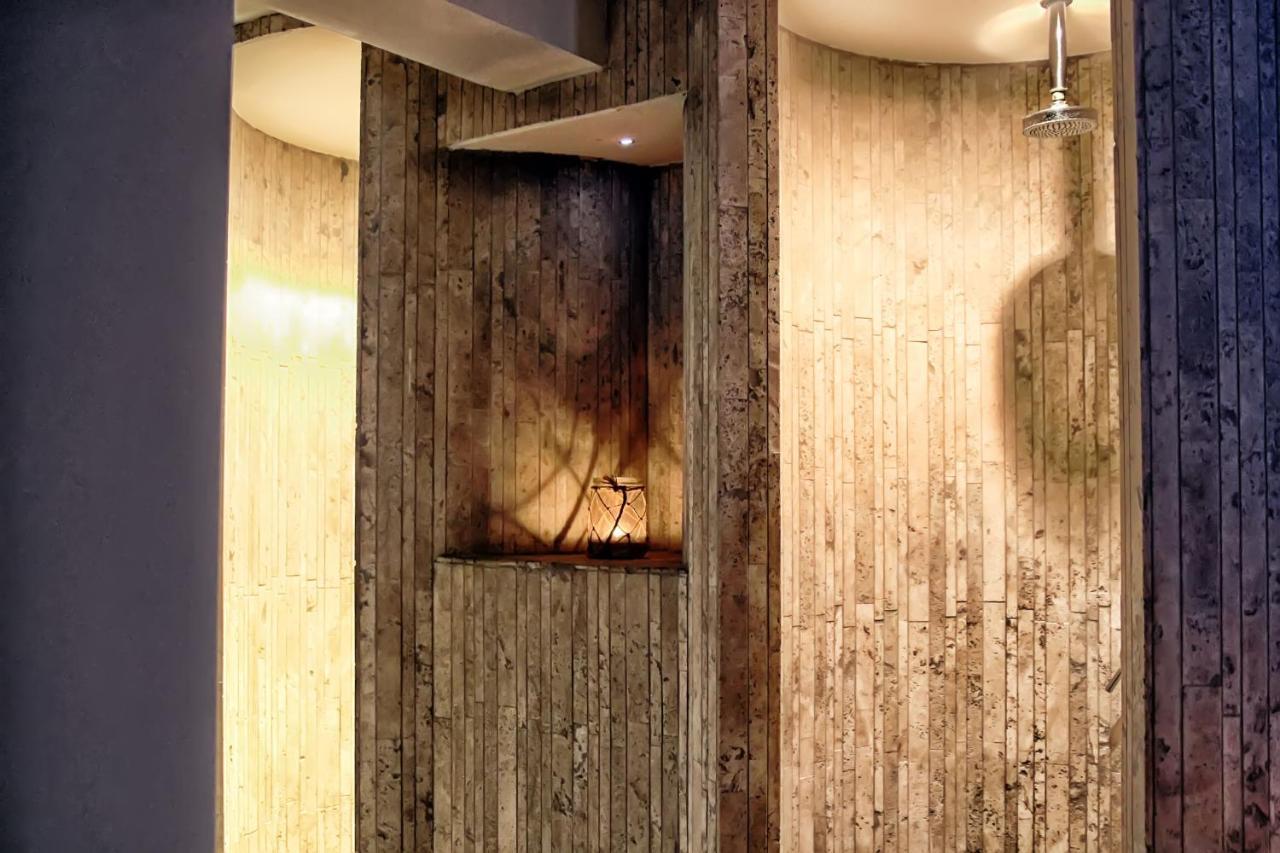 Marinis Boutique Rooms Nea Iraklitsa Buitenkant foto