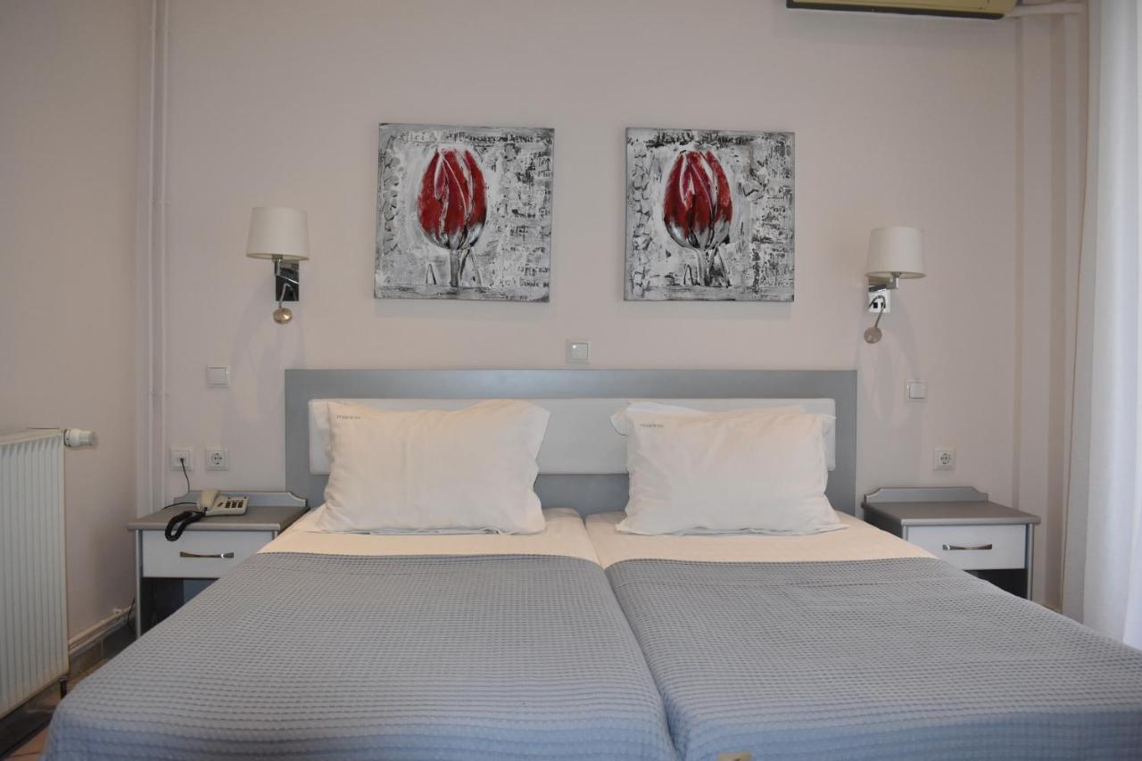 Marinis Boutique Rooms Nea Iraklitsa Buitenkant foto